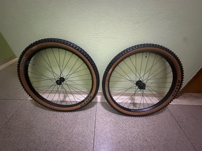 Par Rodas Sentec Aro 29 MTB Enduro Sense