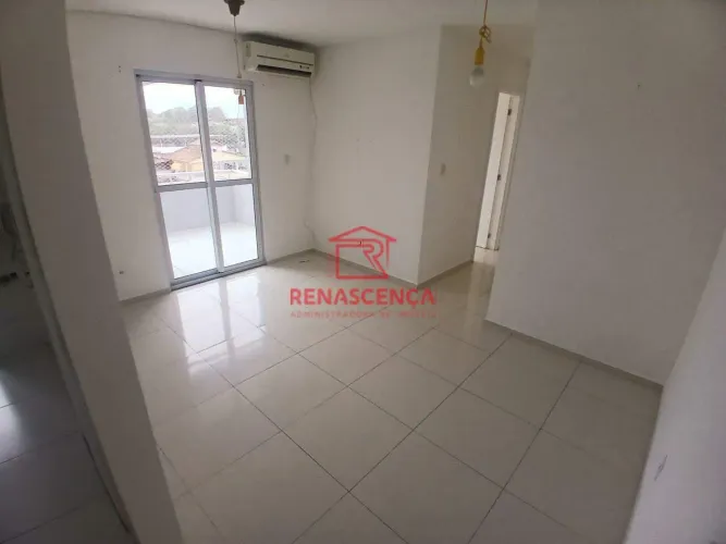 Apartamento com 2 quartos em Irajá.