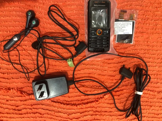 Acessórios Originais Sony Ericsson w200i