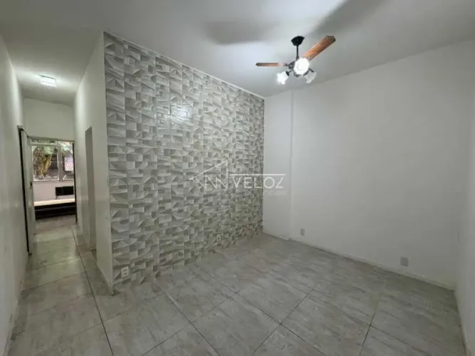 Apartamento : / Residencial / Glória