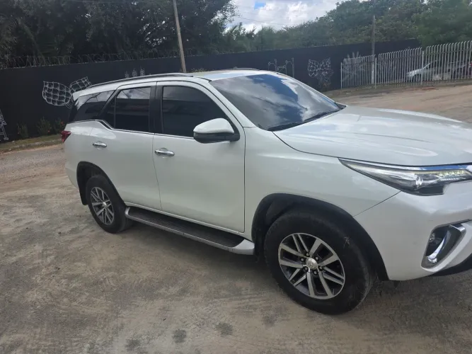 Toyota Hilux SW4 SRX 4X4 2.8 TDI 16V Dies. Aut. 2019