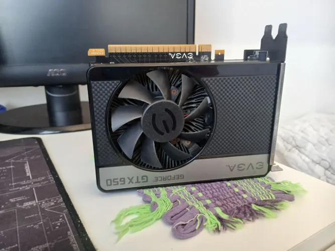 GEFORCE GTX 650 EVGA