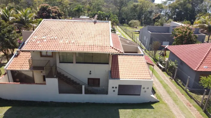 Sobrado + Piscina + Salão de Festas + Trapiche Condomínio Tucunaré em Alvorada do Sul.