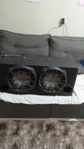 Caixa dutada com dois subs cruzader 12 polegadas 
