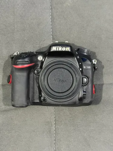 NIKON D7200 CORPO CLICKS 95K