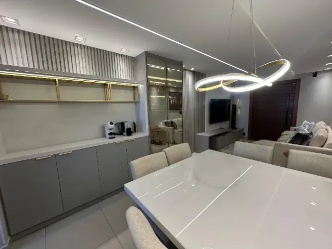 Casa térrea no bairro Cancelli com edícula e piscina