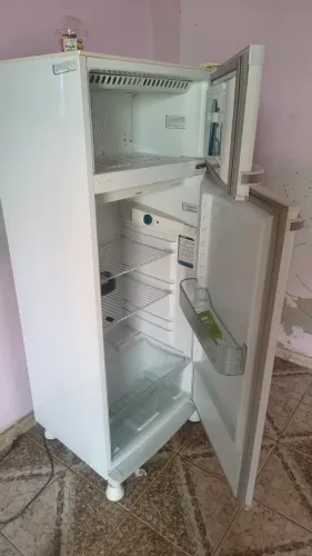 Geladeira usada