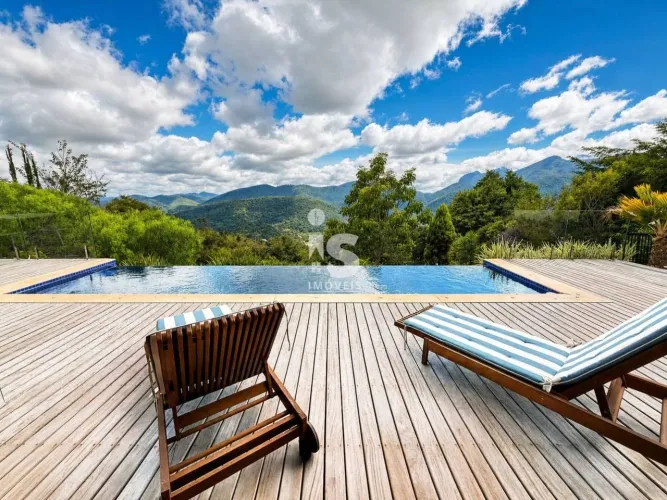 Casa com 3 dormitórios à venda por R$ 3.650.000,00 - Itaipava - Petrópolis/RJ