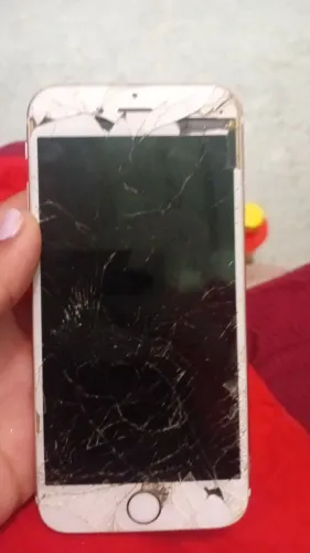 Vende-se se iphone 6, para retirar peças