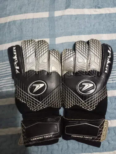 Luva de goleiro Poker Training Focus