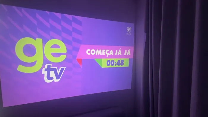 Projetor novo na caixa