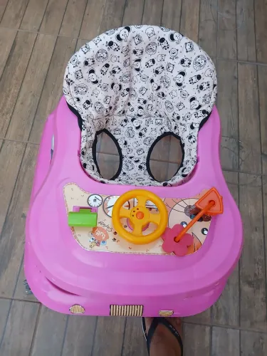 Anda ja infatil feminino 
