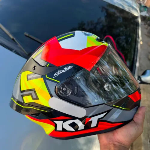 capacete KYT tt corse