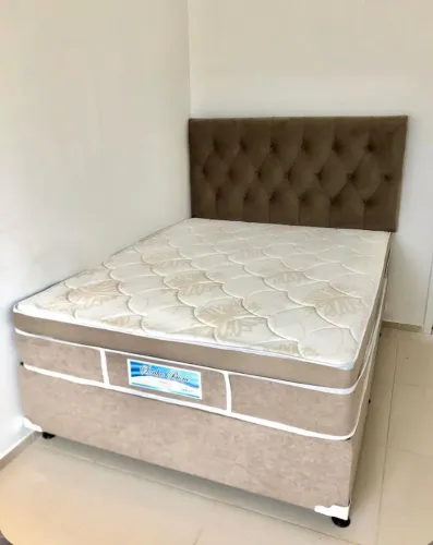 Cama casal conjunto base +colchão + cabeceira