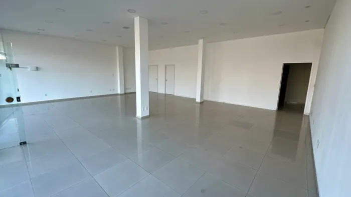 Sala comercial + depósito 138m2 Guanabara 