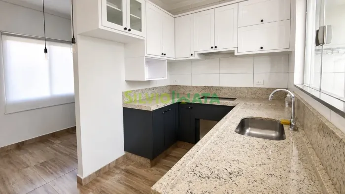 Casa à Venda no Leblon, Sarandi/PR | 2 Dormitórios | Área Gourmet com Churrasqueira