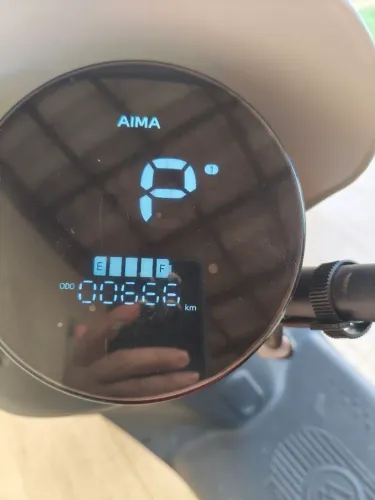 Moto Bliss Aima