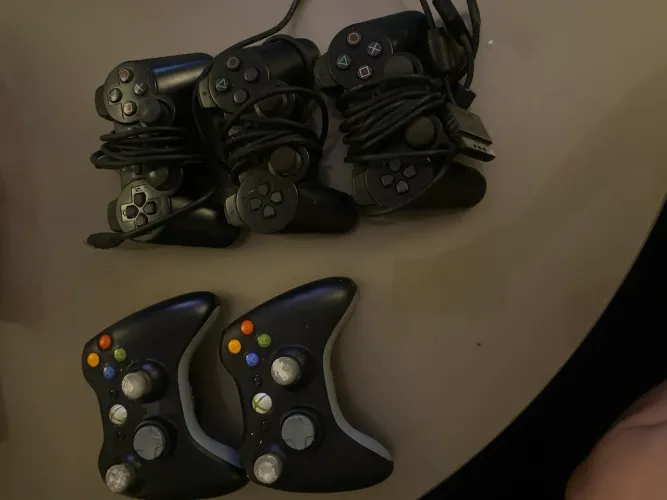 CINCO CONTROLES XBOX E PS2 PARA VENDER