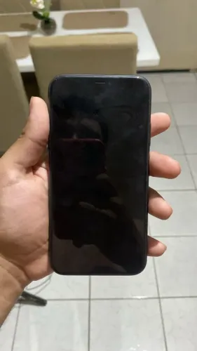 ? iPhone 11 64GB
