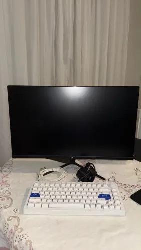 Monitor + teclado