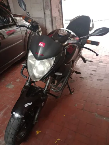 CB 300