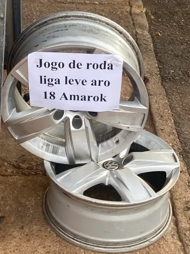 .4 rodas de liga leve aro 18 + jogo de estribo + capota marítima