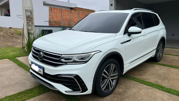 Volkswagen Tiguan Allspac R-line 300 TSI 2.0 2024