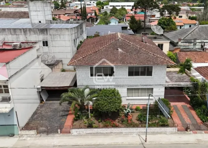 Sobrado com Ótima Localização em Urubici, SC