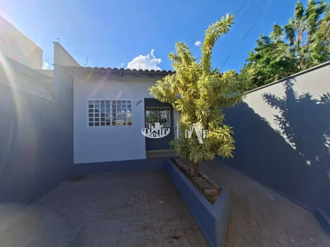 Casa com 3 Quartos à venda, 76 m² por R$ 300.000 - Jardim Belo Horizonte - Londrina/PR