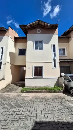 Casa com 2 quartos, em condomínio fechado para alugar