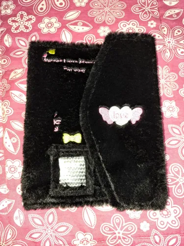 binder a5 preto pelúcia