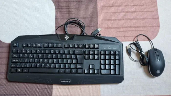 Teclado e Mouse Gamer RGB