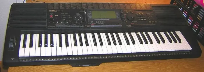 TECLADO YAMAHA PRS620
