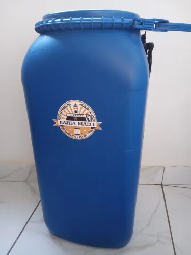 Bombona para fermentação e armazenamento