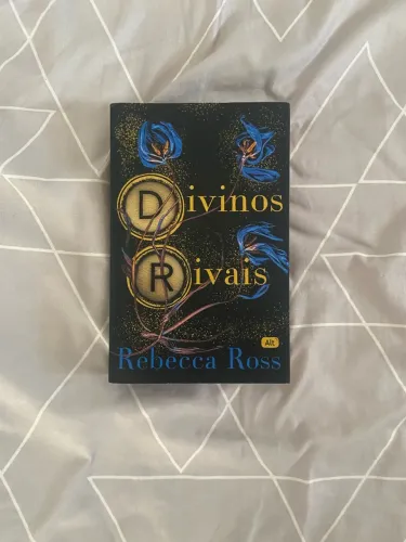 Livro divinos rivais