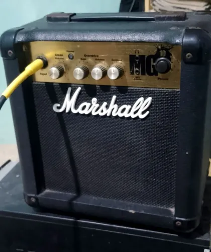 Amplificador Marchall de estudos 
