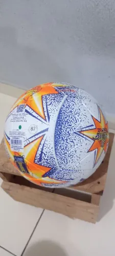 Bola