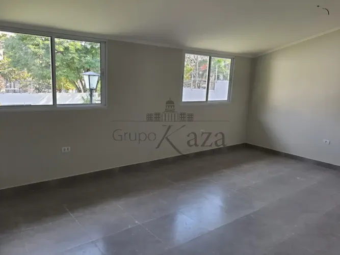 Casa Comercial - Jardim Esplanada - 9 Salas - 550m² - Aceita Permuta.