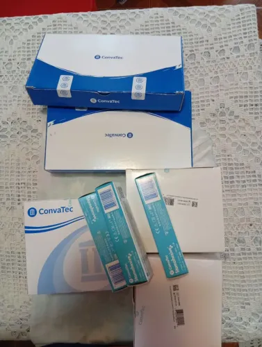 Kit bolsa coletora e placa protetora e pomada
