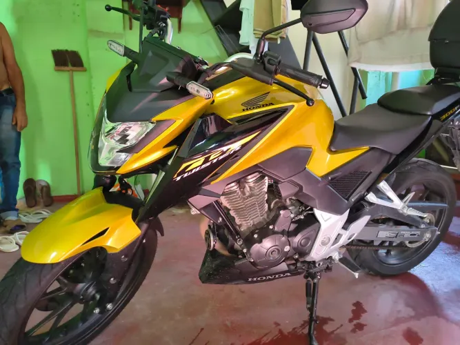 Honda CB Twister 300 2024