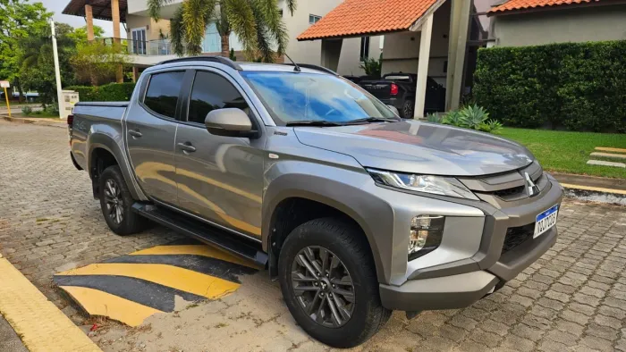 Mitsubishi L200 Trit. S.out. GLS 2.4 CD Diesel Aut. 2025
