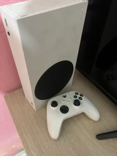 Xbox Séries S - perfeito estado