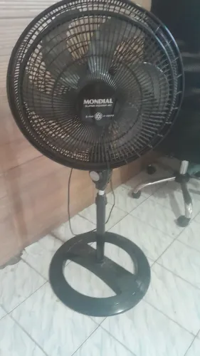 Ventilador de pé