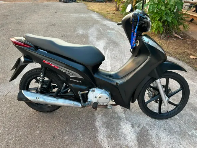BIZ 125 EX 2015
