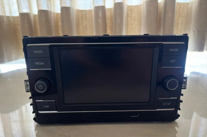 Central Multimidia Composition Touch Volkswagen 5G0035280C