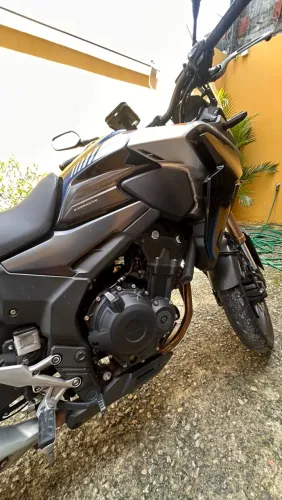 Honda CB 500X 2023 - Muito conservada