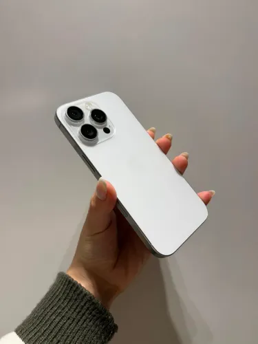 iPhone 16 Pro 128GB| todo original, bateria em 93% + carregador e 5 capinha