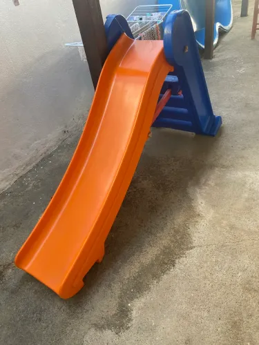 Vendo escorregador infantil