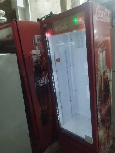 Frezer expositor da coca cola original funcionando perfeitamente Te entrego!