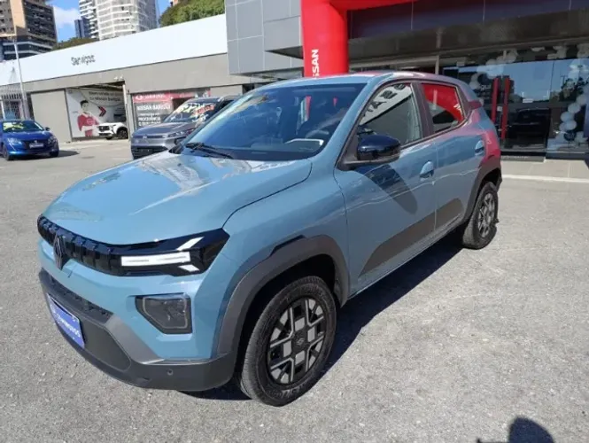 Renault Kwid E-Tech Techno 2025